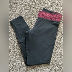 Victoria’s Secret PINK ankle leggings with maroon waist band- Small